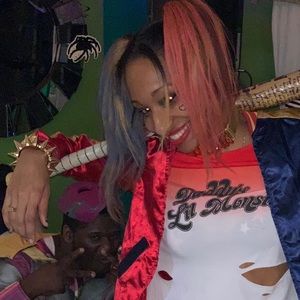 Meet your Posher, Marie